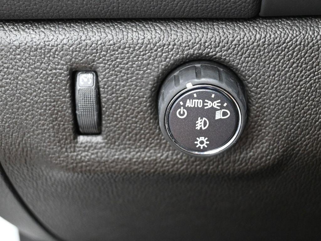 used 2022 Chevrolet Colorado car, priced at $26,998