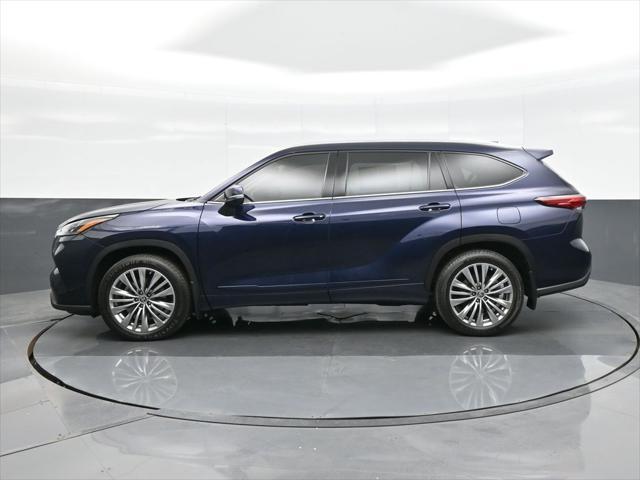 used 2022 Toyota Highlander car, priced at $45,375