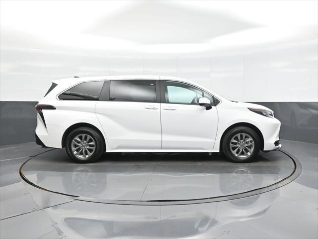 used 2025 Toyota Sienna car, priced at $45,557
