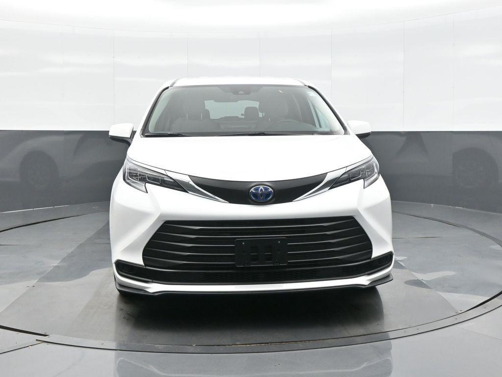 used 2025 Toyota Sienna car, priced at $42,595