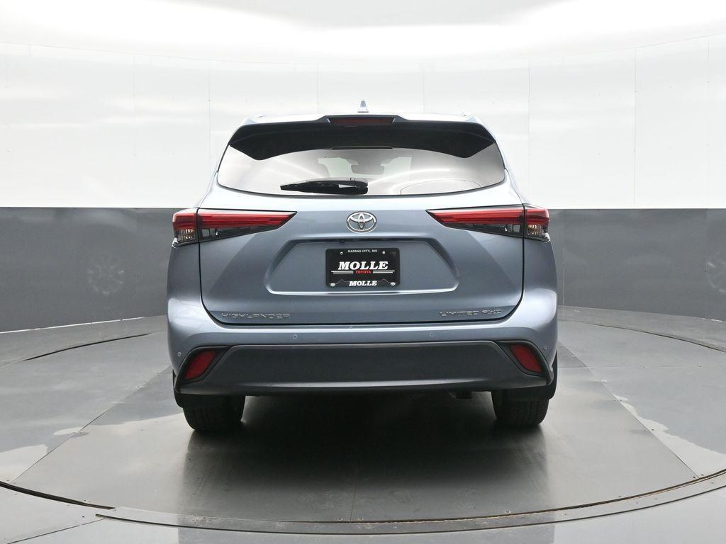 used 2023 Toyota Highlander car, priced at $42,888