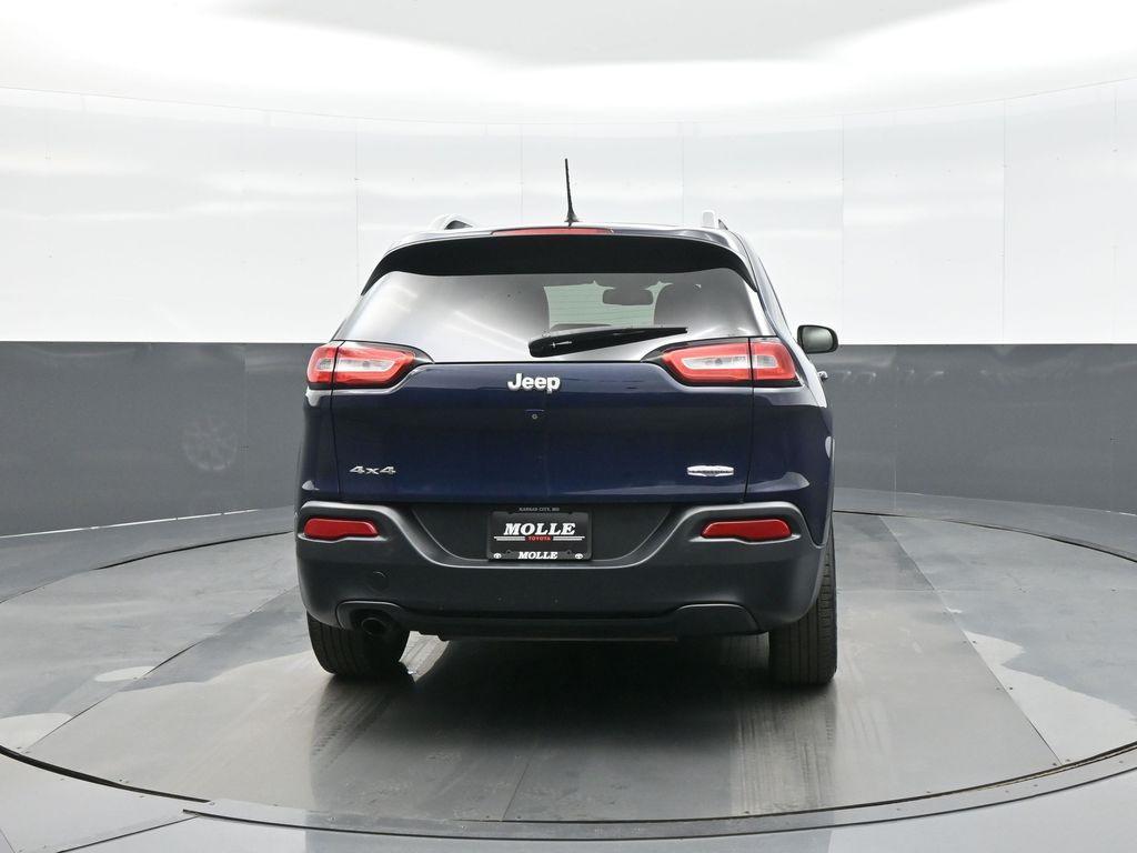 used 2015 Jeep Cherokee car, priced at $10,334