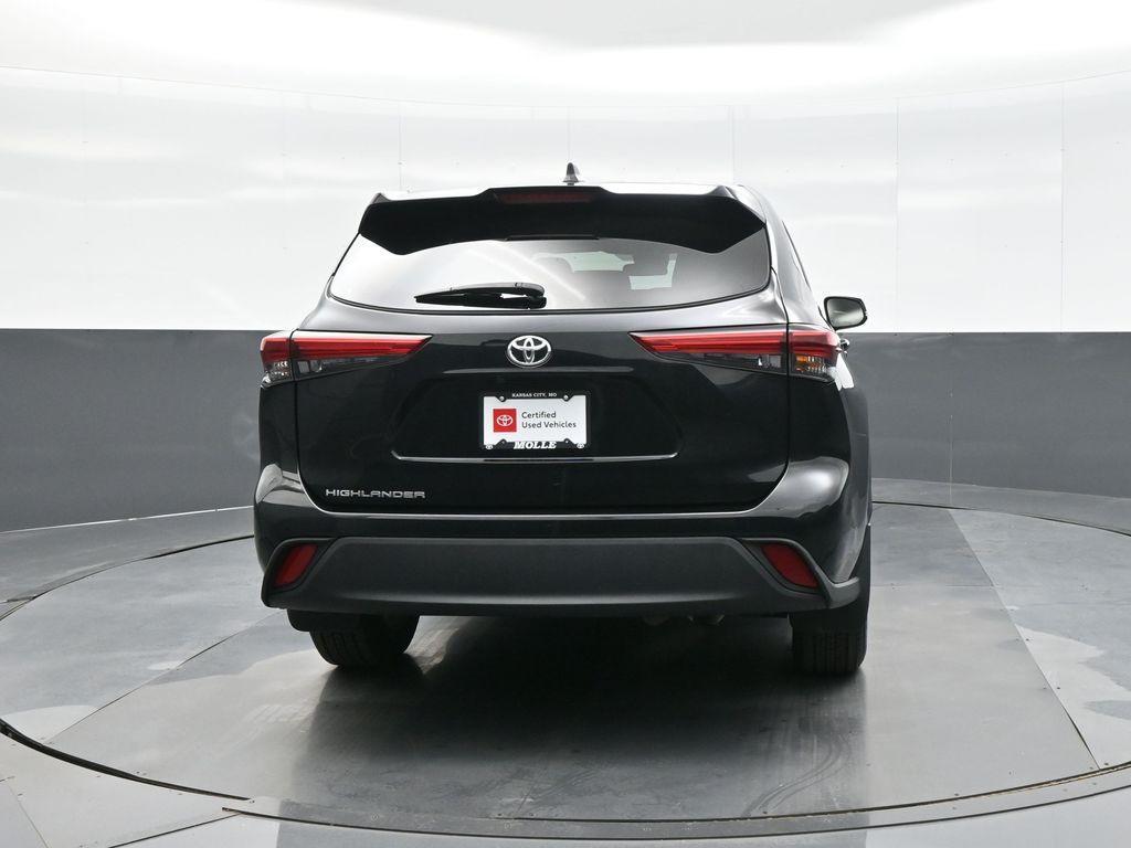 used 2023 Toyota Highlander car, priced at $32,754