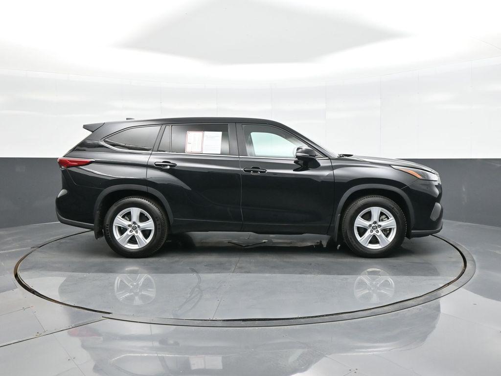 used 2023 Toyota Highlander car, priced at $32,754