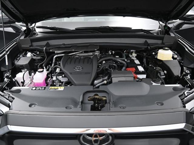 new 2025 Toyota Highlander car, priced at $43,048