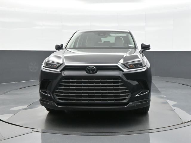 new 2025 Toyota Highlander car, priced at $43,048
