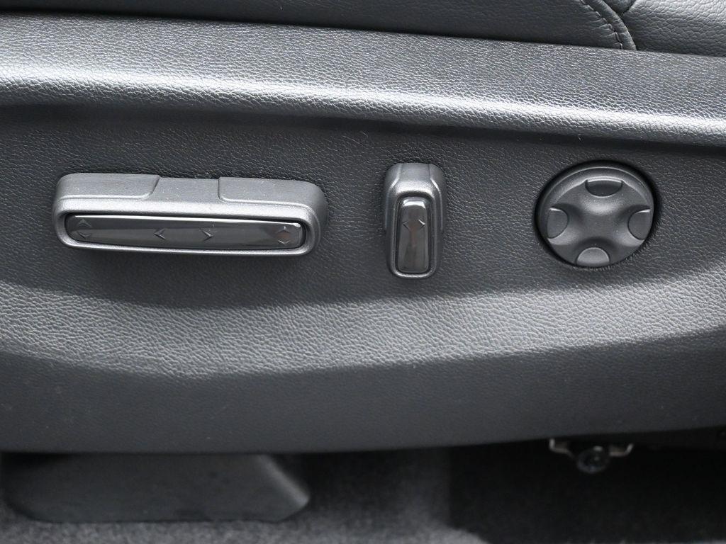 used 2022 Honda CR-V car, priced at $29,993