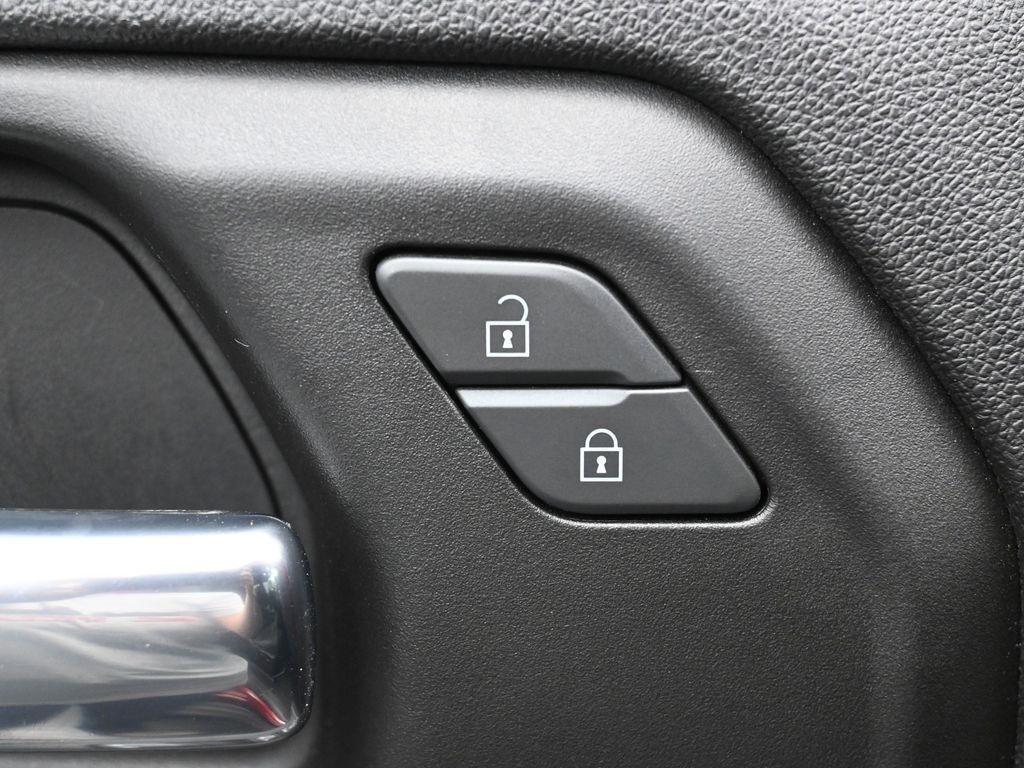 used 2022 Chevrolet Silverado 1500 car, priced at $31,987