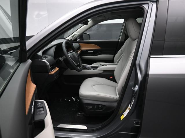used 2025 Toyota Grand Highlander car, priced at $65,500