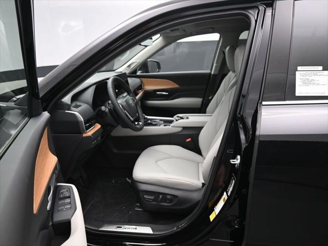 new 2025 Toyota Grand Highlander car, priced at $56,657
