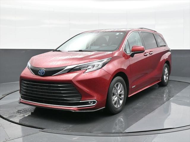 used 2021 Toyota Sienna car, priced at $37,916