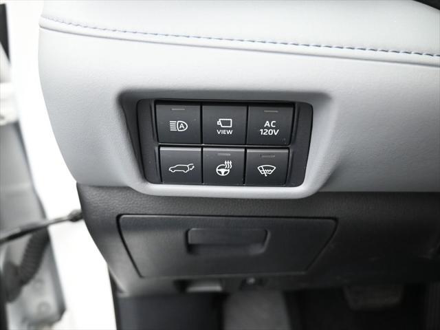 used 2020 Toyota Highlander Hybrid car, priced at $45,977