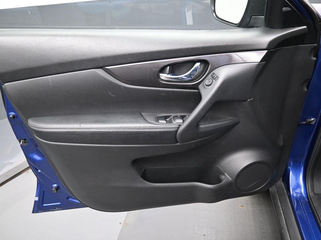 used 2020 Nissan Rogue car, priced at $14,999