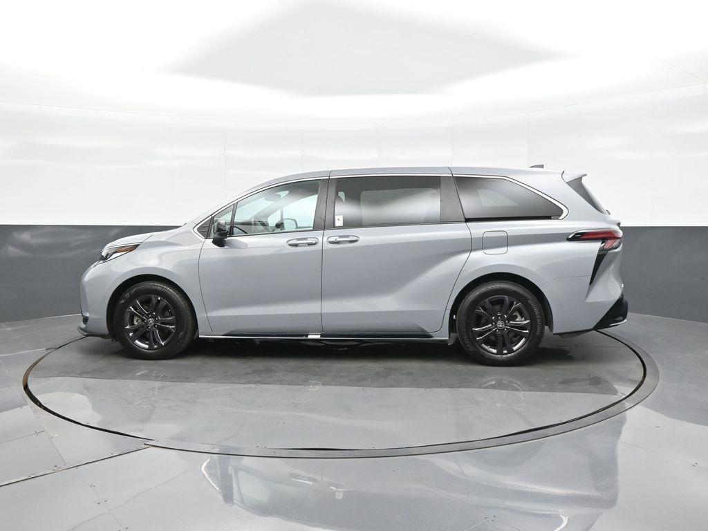 used 2024 Toyota Sienna car, priced at $51,995