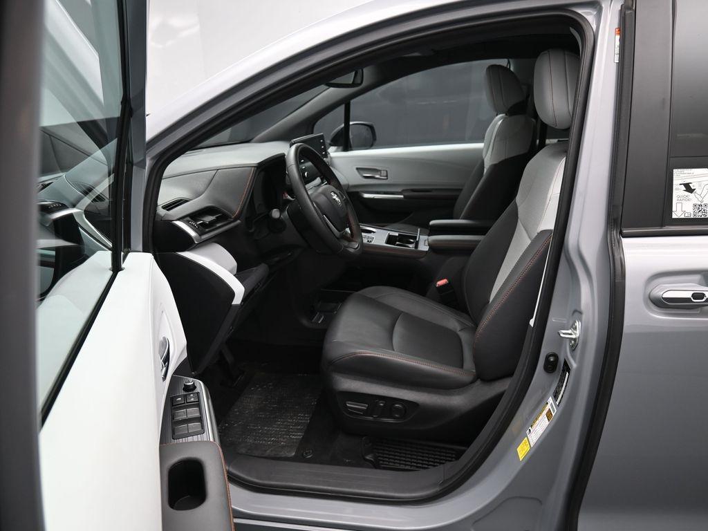 used 2024 Toyota Sienna car, priced at $51,995