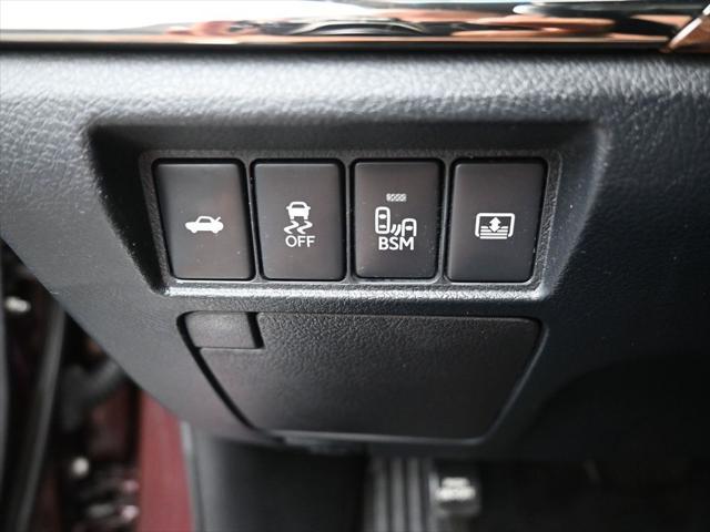 used 2015 Toyota Avalon Hybrid car, priced at $15,000