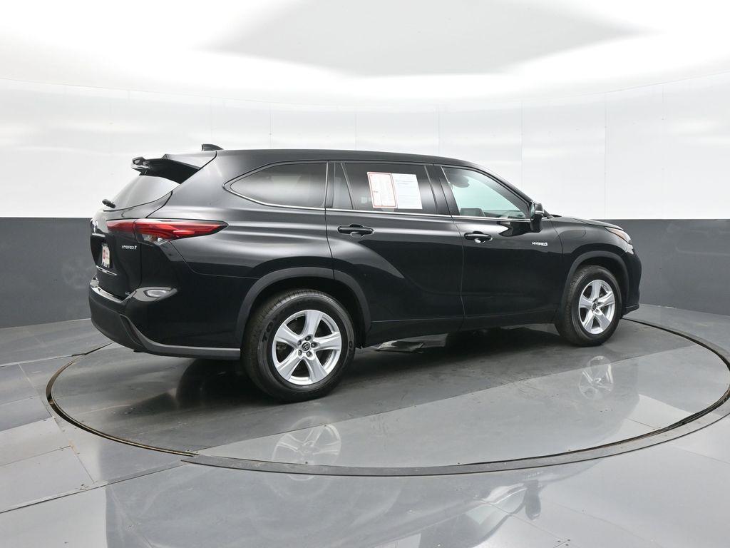 used 2021 Toyota Highlander Hybrid car, priced at $26,343