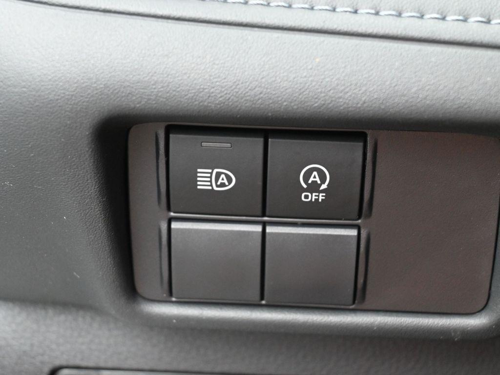 used 2023 Toyota Highlander car, priced at $35,922