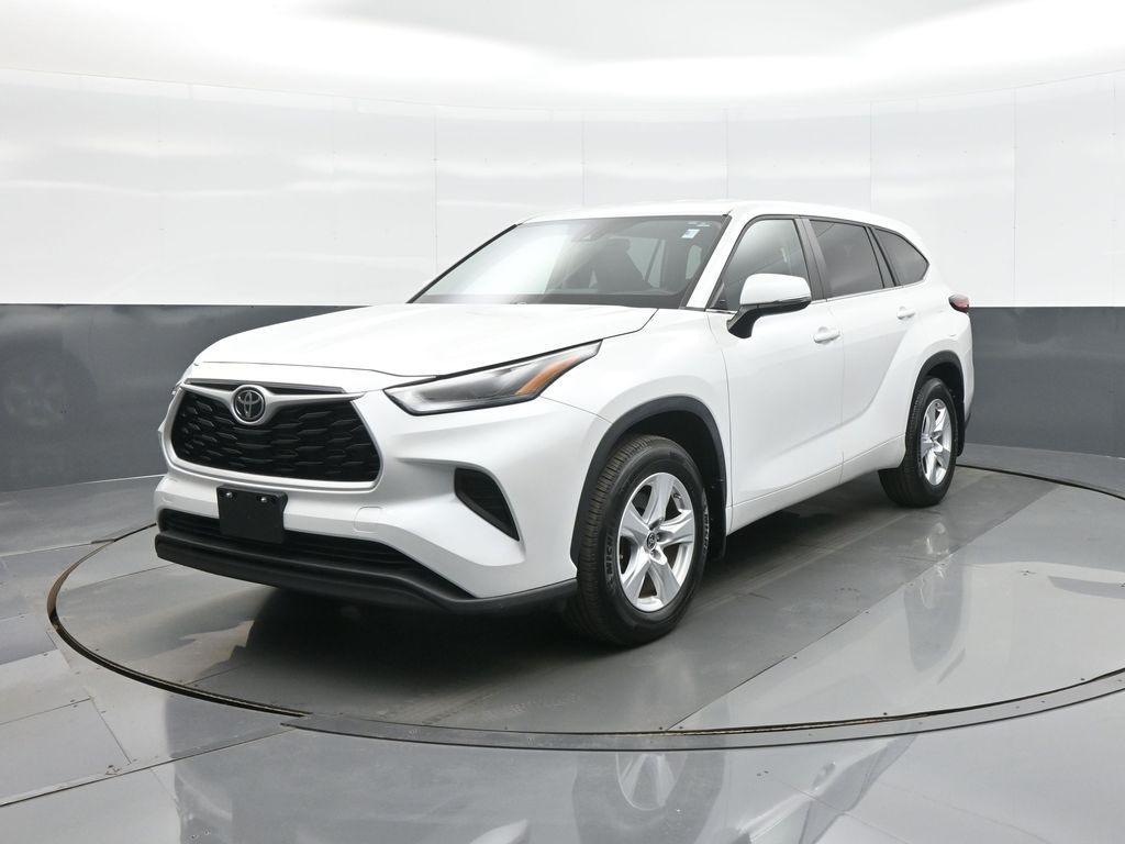 used 2023 Toyota Highlander car, priced at $35,922