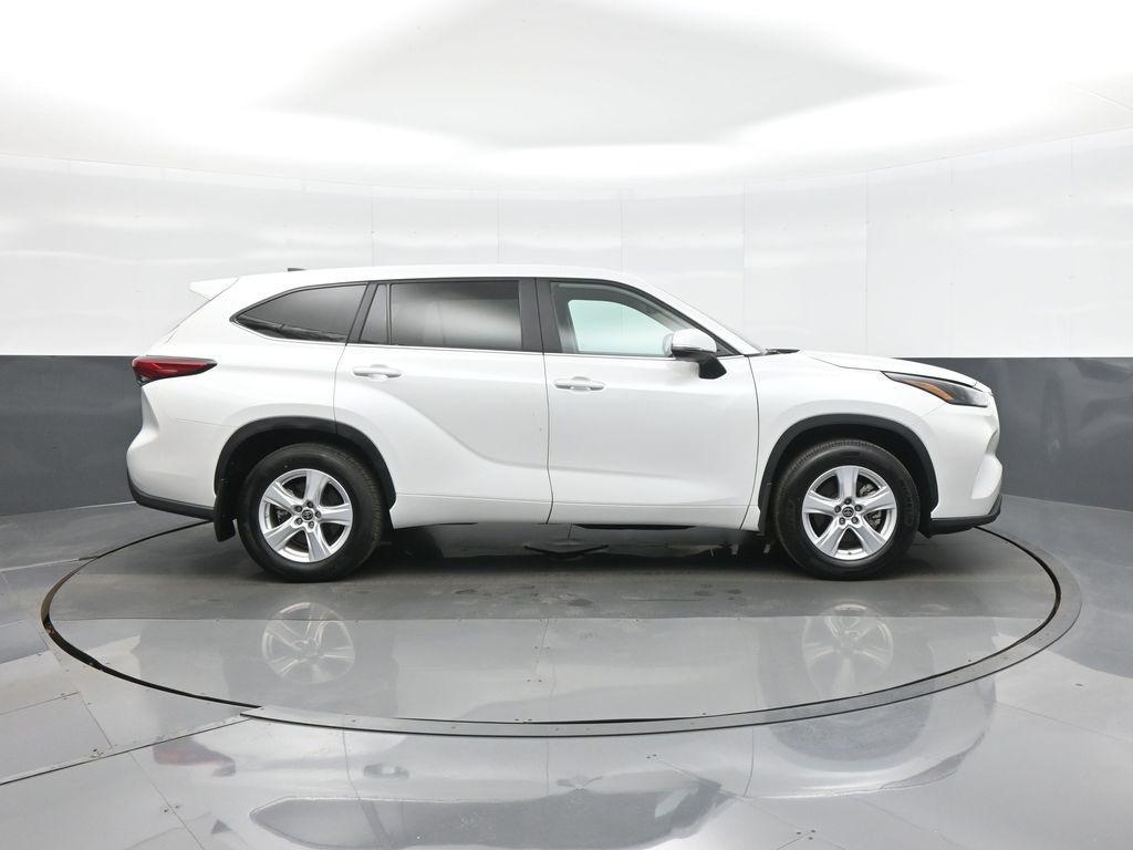 used 2023 Toyota Highlander car, priced at $35,922