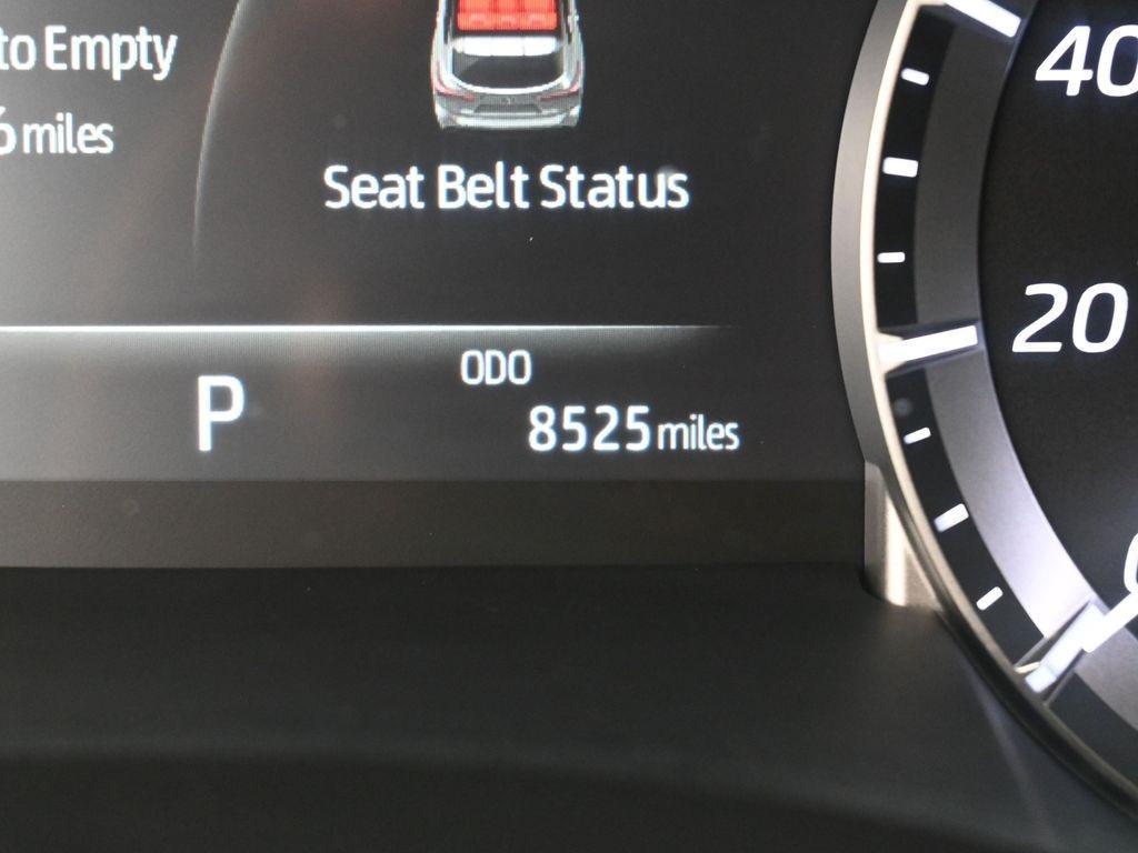 used 2023 Toyota Highlander car, priced at $35,922