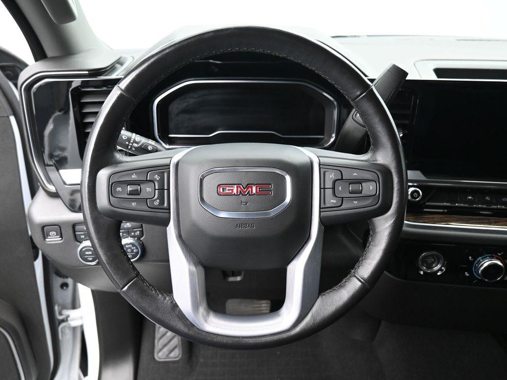 used 2022 GMC Sierra 1500 car, priced at $35,500