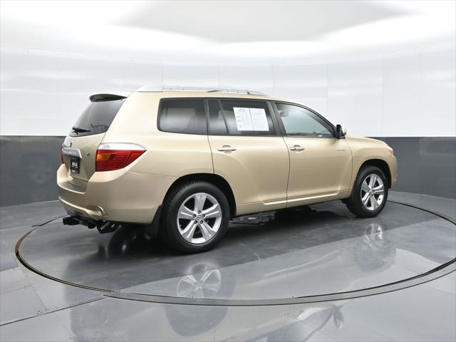 used 2008 Toyota Highlander car, priced at $12,563