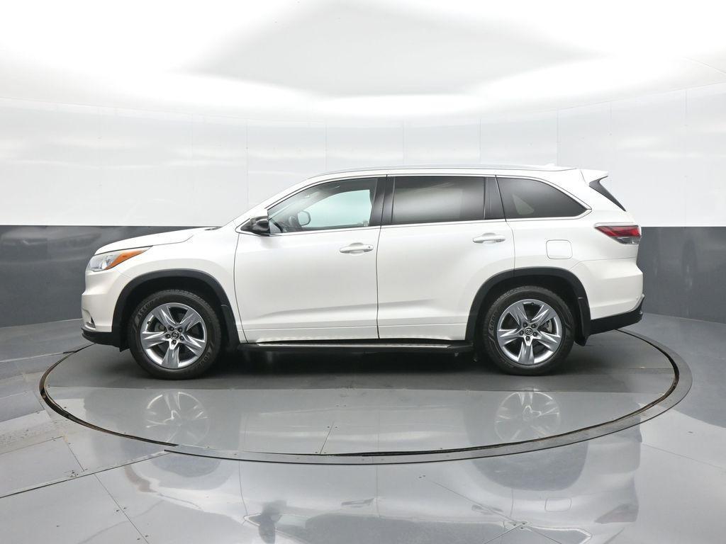 used 2016 Toyota Highlander car, priced at $20,750