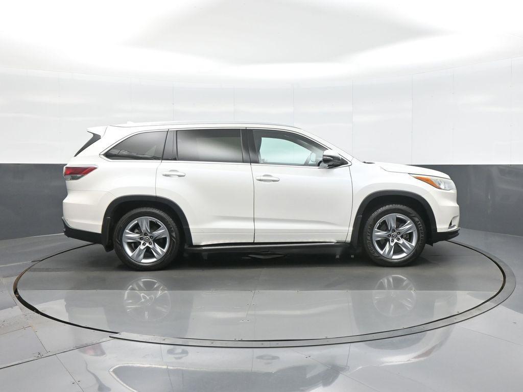 used 2016 Toyota Highlander car, priced at $20,750