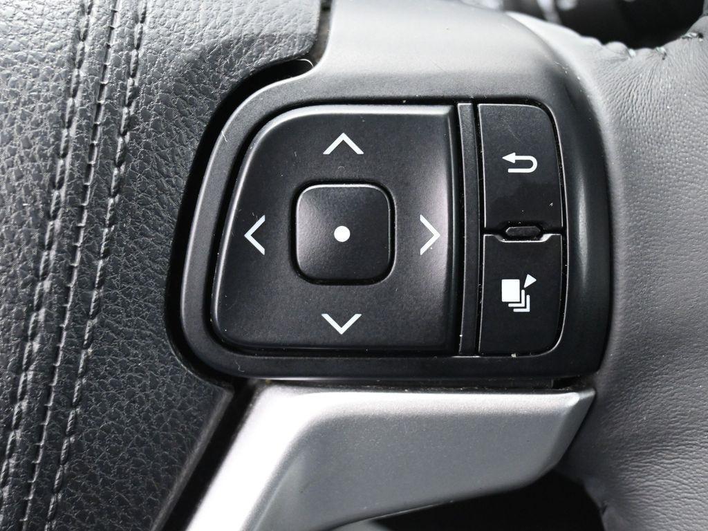 used 2016 Toyota Highlander car, priced at $20,750