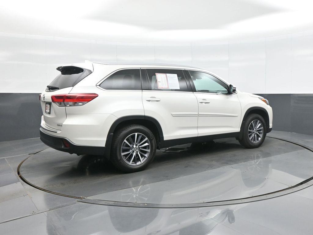 used 2019 Toyota Highlander car, priced at $25,858