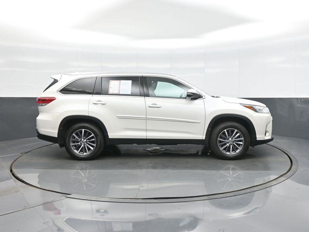 used 2019 Toyota Highlander car, priced at $25,858
