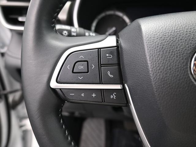 used 2022 Toyota Highlander car, priced at $39,997