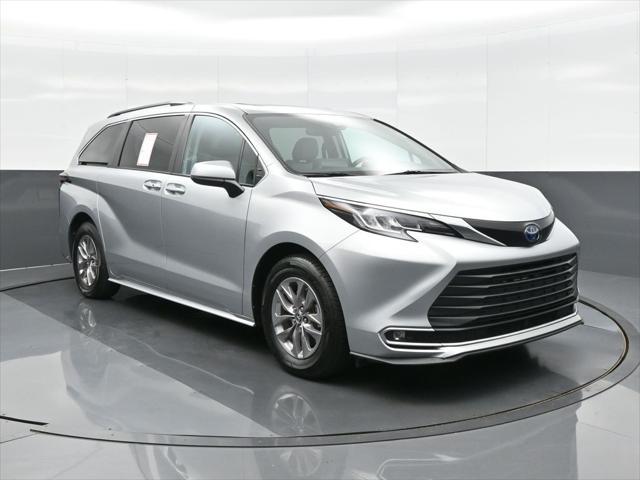 used 2023 Toyota Sienna car, priced at $47,274