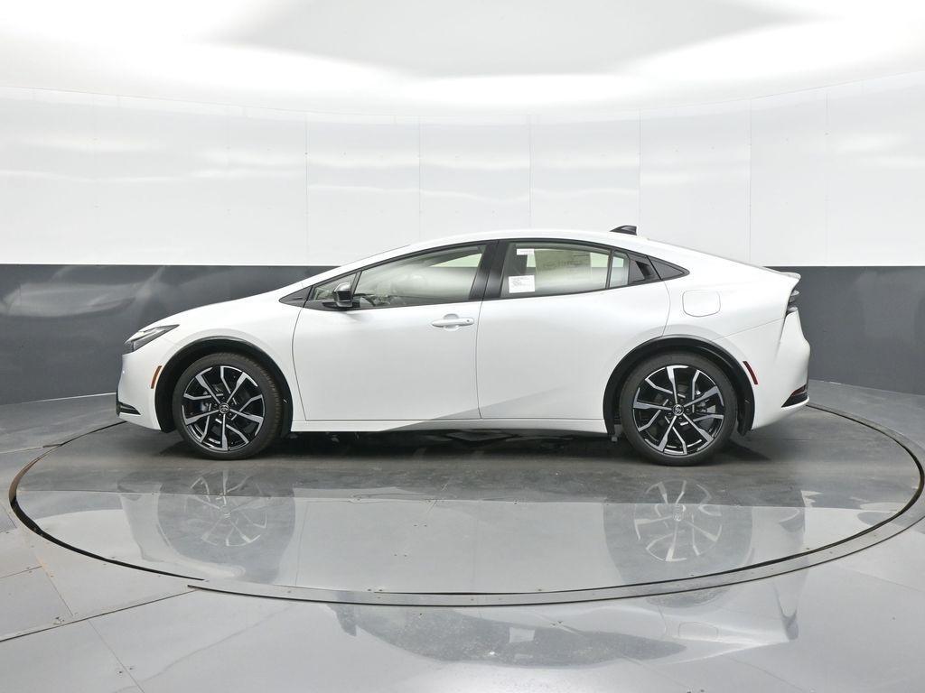 new 2026 Toyota Prius Plug-In Hybrid car, priced at $38,401
