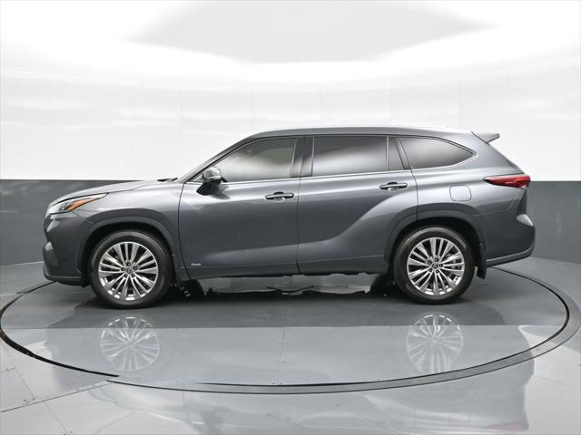 used 2022 Toyota Highlander Hybrid car, priced at $48,200