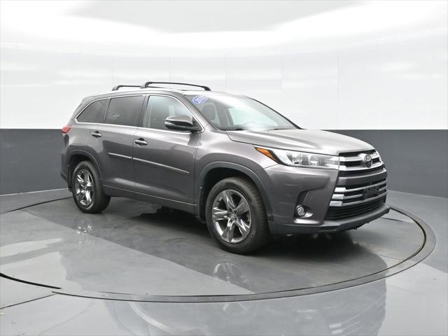 used 2018 Toyota Highlander car, priced at $25,405