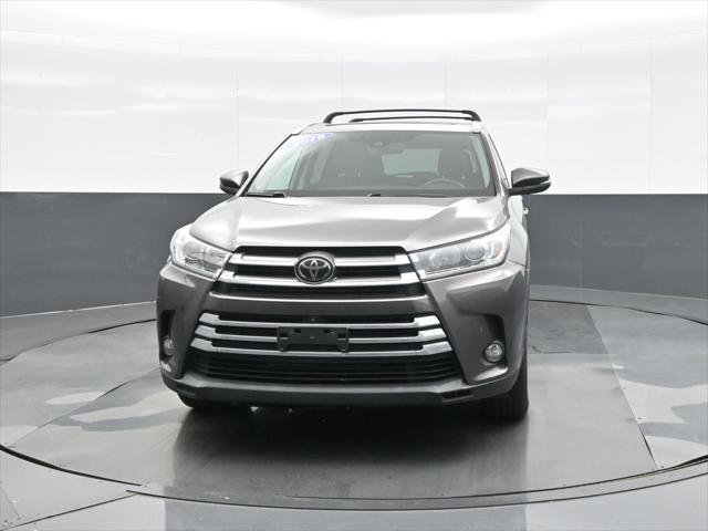 used 2018 Toyota Highlander car, priced at $25,405