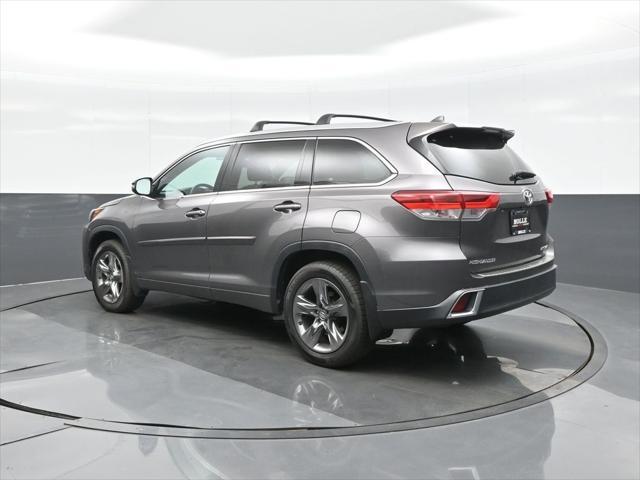used 2018 Toyota Highlander car, priced at $25,405