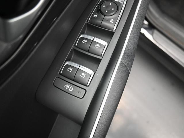 used 2022 Kia Sorento car, priced at $25,480