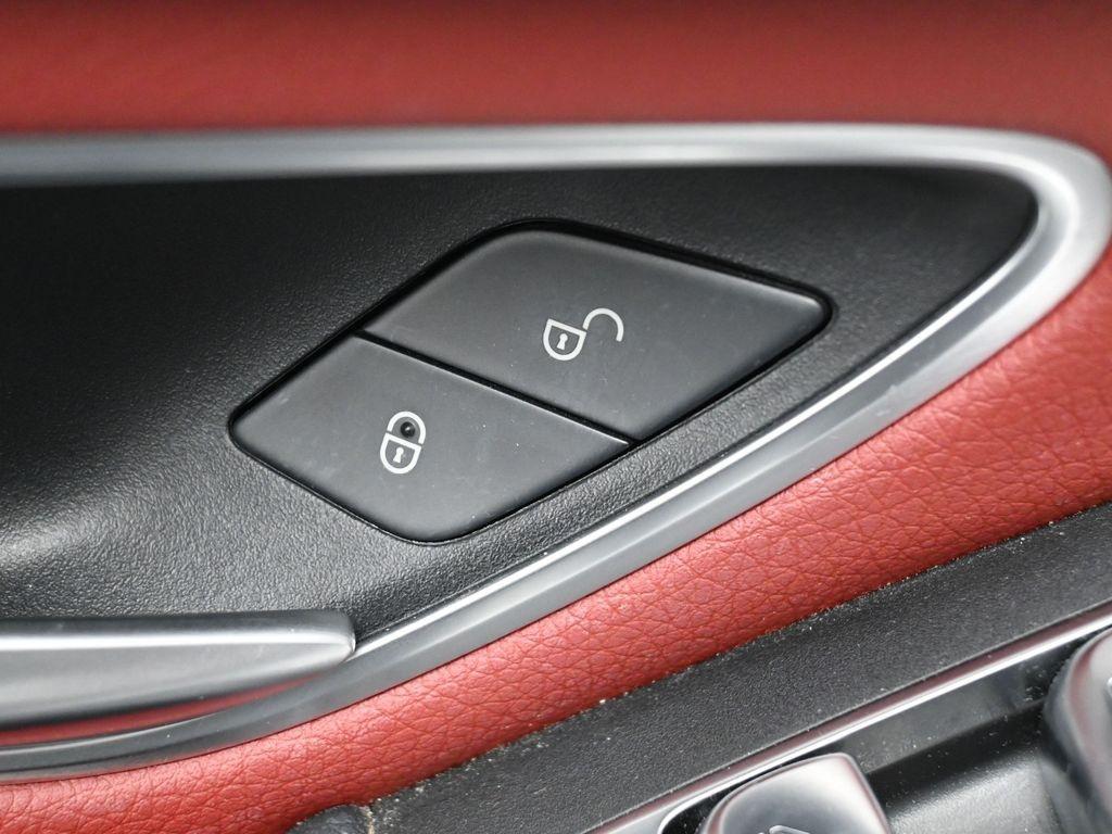 used 2021 Mercedes-Benz GLC 300 car, priced at $28,880