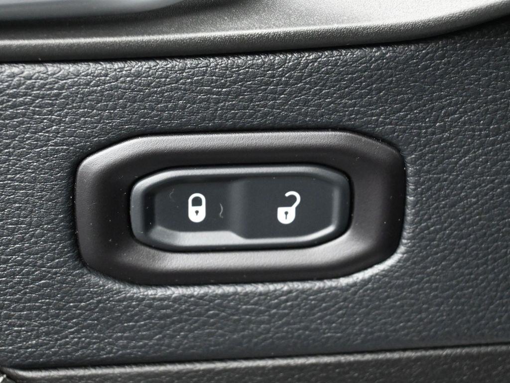 used 2018 Jeep Wrangler Unlimited car, priced at $24,999