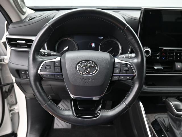 used 2021 Toyota Highlander car, priced at $38,496