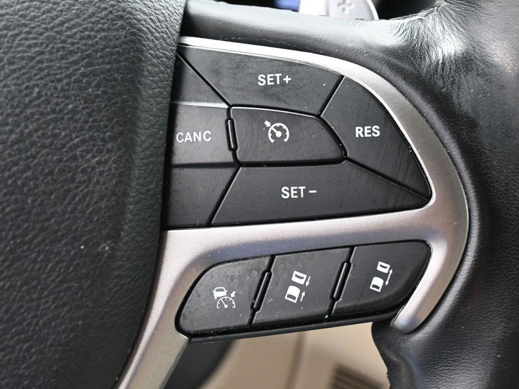 used 2020 Jeep Grand Cherokee car, priced at $24,657