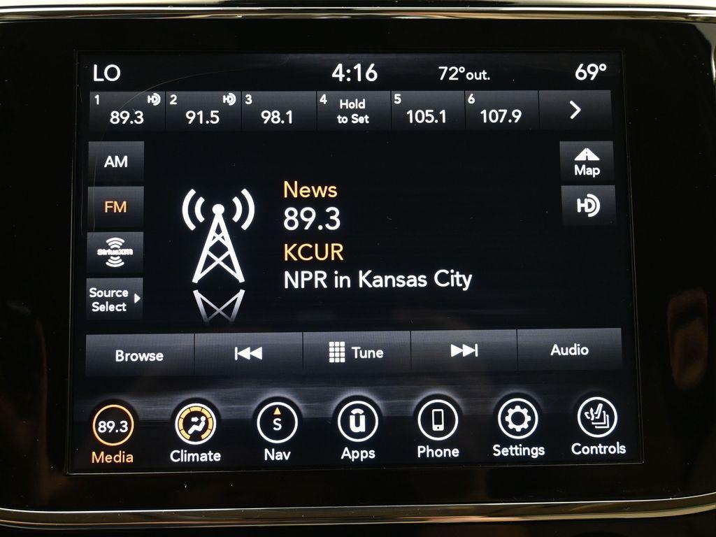 used 2020 Jeep Grand Cherokee car, priced at $24,657