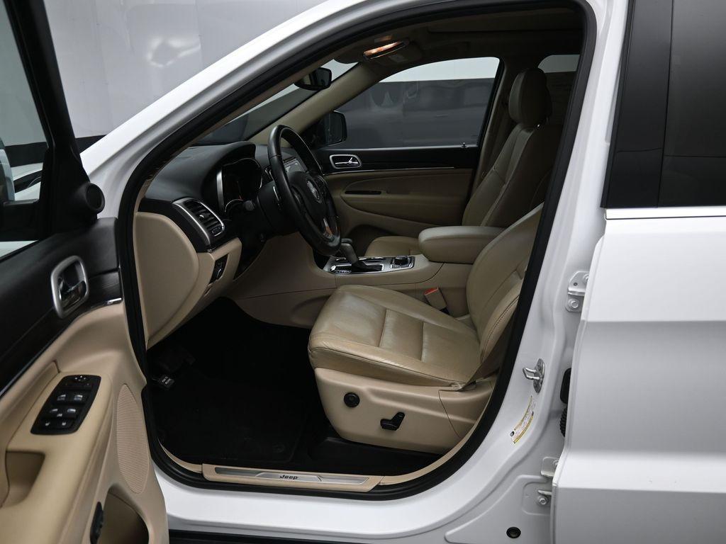 used 2020 Jeep Grand Cherokee car, priced at $24,657