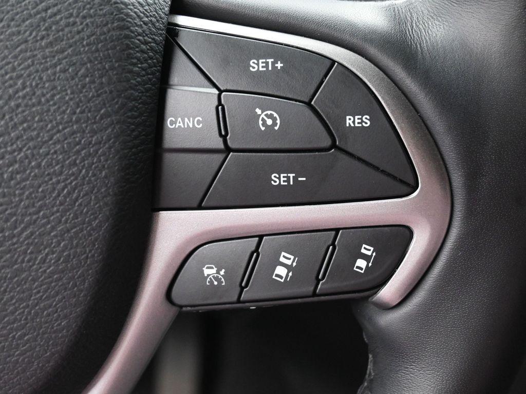 used 2021 Jeep Grand Cherokee car, priced at $26,990