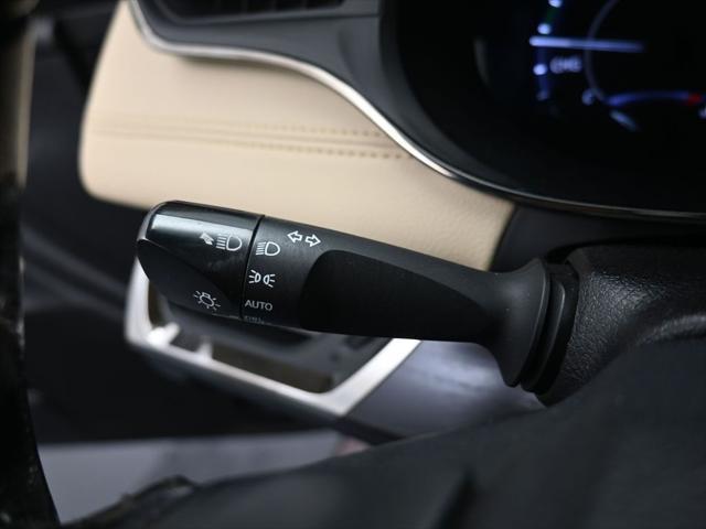 used 2016 Toyota Avalon Hybrid car, priced at $13,992