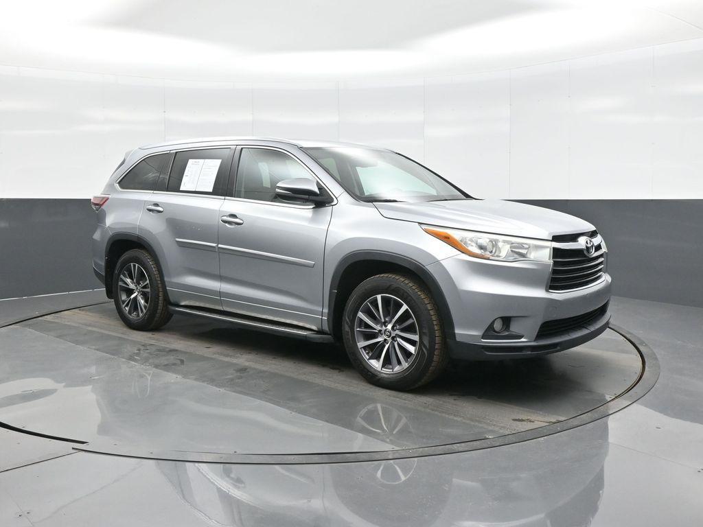 used 2016 Toyota Highlander car, priced at $20,990