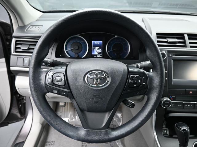 used 2015 Toyota Camry Hybrid car, priced at $19,387